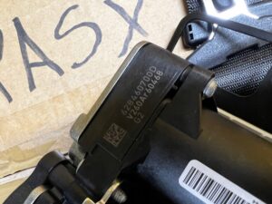 PAS BEZPIECZEŃSTWA PRZÓD PRZEDNI LEWY BMW X5 F15 X6 F16 NOWY OEM