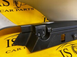 POSZYCIE OSŁONA OBUDOWA SŁUPKA TYŁ C PRAWA PRAWY RANGE ROVER VELAR L560