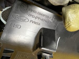 LEWA OSŁONA ZAŚLEPKA DESKI FORD KUGA MK3 LHD