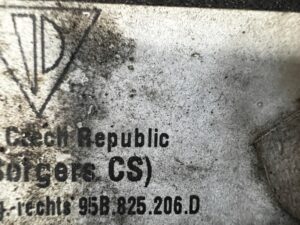 PŁYTA OSŁONA PODWOZIA PRAWA PORSCHE MACAN 95B