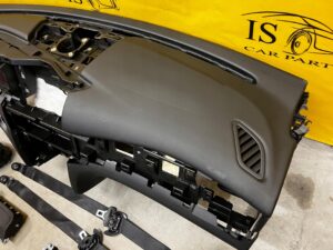 KOMPLET DESKA + 3 X PODUSZKI PASY INFINITI Q30 QX30