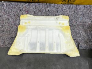 WYGŁUSZENIE WYPEŁNIENIE GĄBKA BAGAŻNIKA TYŁ TESLA MODEL 3 PRZEDLIFT