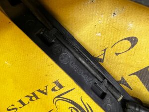 KOMPLET RAMIONA WYCIERACZKI PRZÓD CHEVROLET CORVETTE C5 97-04