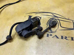 CZUJNIK POZIOMOWANIA LAMP MERCEDES CLS W218