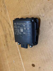 RADAR SENSOR MARTWEGO POLA BLIS MOCOWANIE PRAWY LEWY FORD ESCAPE MK4
