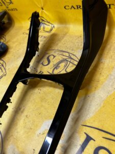 DEKOR RAMKA TUNELU ŚRODKOWEGO BMW F40