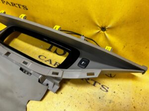 KOMPLET DASZEK OSŁONA OBUDOWA RAMKA LICZNIKA ZEGARÓW RENAULT ZOE I Z.E.