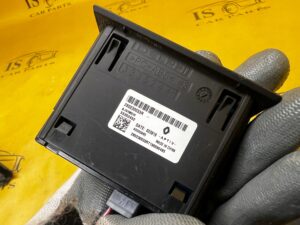 GNIAZDO USB PORT ŁADOWARKA RENAULT KADJAR CLIO V 5 ARKANA CAPTUR II