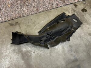 IZOLACJA DŹWIĘKOWA WYGŁUSZENIE WNĘKI KOŁA TYLNEGO PRAWA BMW 5 G30 M5 F90