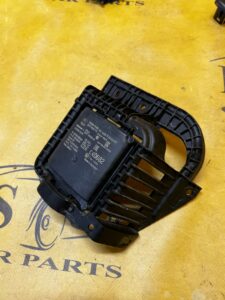 RADAR SENSOR MARTWEGO POLA BLIS LEWY FORD FIESTA MK8