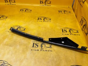 LISTWA SZYBY OSŁONA SŁUPKA A PRZÓD PRAWA PRAWY CHEVROLET CORVETTE C5 97-04