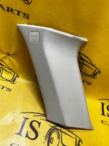 PRAWA OSŁONA POSZYCIE SŁUPKA TYŁ RANGE ROVER L405