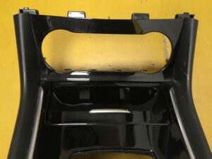 PANEL RAMKA DEKOR TUNELU ŚRODKOWEGO INFINITI Q30