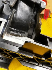 WYKOŃCZENIE DEKOR WKŁAD TUNELU ŚRODKOWEGO AUDI TT 8S