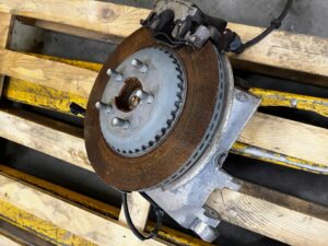 ZWROTNICA TARCZA ZACISK TYŁ LEWY LAND ROVER DISCOVERY SPORT V L550 LIFT