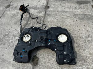 KOMPLET ZBIORNIK BAK POMPA WLEW PALIWA MERCEDES GL X166 4.7 V8 4MATIC 4X4