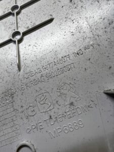 POSZYCIE OSŁONA SŁUPKA ŚRODKOWEGO B LEWA LEWY PEUGEOT 308 II T9