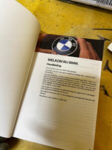 KSIĄŻKA INSTRUKCJA OBSŁUGI SERWISOWA ETUI HOLANDIA BMW 2 F22 240I LCI