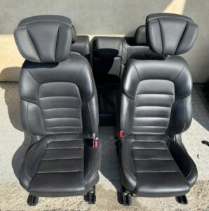 FOTELE WNĘTRZE KANAPA SKÓRA CZARNA RENAULT KOLEOS II INITIALE PARIS
