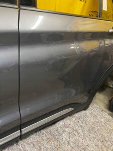 DRZWI LEWA STRONA LEWY TYŁ FORD EXPLORER VI CARBONIZED GRAY 2022R