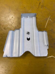 MOCOWANIE BOCZKA BAGAŻNIKA NISSAN X-TRAIL T32