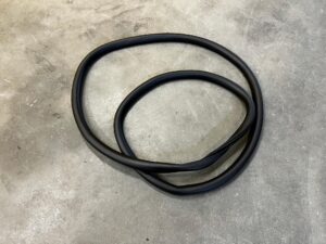 USZCZELKA DRZWI TYŁ LEWA PRAWA FORD KUGA MK3 LIFT