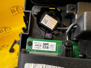 NOWA LAMPKA OŚWIETLENIE PODSUFITKI SZYBERDACH LAND ROVER DISCOVERY 5 V L462
