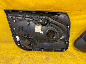 TAPICERKA BOCZEK DRZWI PRAWY PRZÓD MINI COOPER F55