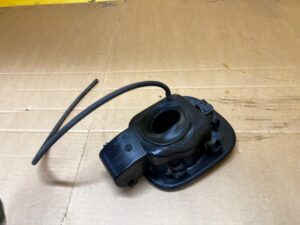 KLAPKA WLEWU PALIWA ZAMEK GNIAZDO FORD ESCAPE MK4 UM USA