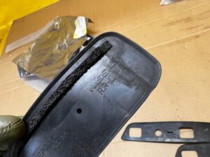 USZCZELKA RELINGU DACHOWEGO TYŁ LEWA NISSAN X-TRAIL III T32