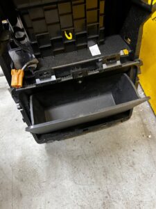 SCHOWEK TUNELU PODŁOKIETNIK LR L462 DISCOVERY V