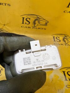 LAMPKA ŚWIATŁO LED LUSTERKA BMW 5 G30