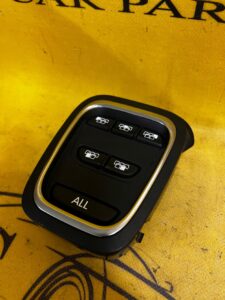 PANEL PRZEŁĄCZNIK SKŁADANIA STEROWANIA FOTELI RENAULT GRAND SCENIC IV