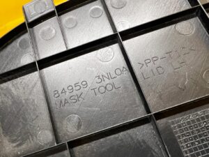 DOLNY PANEL BOCZNY ZAŚLEPKA BAGAŻNIKA NISSAN LEAF II ZE1