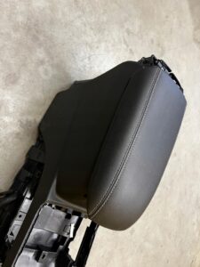 PODŁOKIETNIK SCHOWEK TUNELU ŚRODKOWEGO FORD ESCAPE MK4 1.5 EB