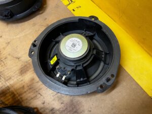 2 X GŁOŚNIK DRZWI TYŁ AUDI A4 B9