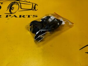 UCHWYT ŚLIZG ZDERZAKA TYŁ LEWY M PAKIET BMW 3 E46 SEDAN KOMBI NOWY OEM