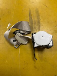 PAS BEZPIECZEŃSTWA TYŁ PRAWY LEWY INFINITI Q50