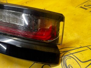 LAMPA TYLNA TYŁ W BŁOTNIK LEWA RANGE ROVER EVOQUE II L551