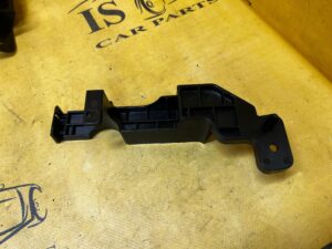 UCHWYT WSPORNIK TUNELU ŚRODKOWEGO FORD BRONCO 21-