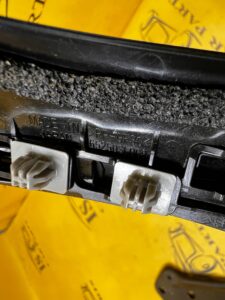 POSZYCIE OSŁONA OBUDOWA SŁUPKA PRZÓD A PRAWY SUBARU FORESTER VI SL 25-