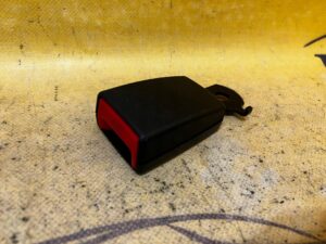 ZAPINKA KLAMRA PASA BEZPIECZEŃSTWA TYŁ PRAWY PORSCHE PANAMERA 970 I LIFT