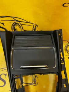 OSŁONA TUNELU SCHOWEK UCHWYT CUPHOLDER BMW 2 F22