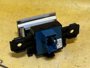 PRZYCISK HAMULCA RĘCZNEGO CITROEN C4 GRAND PICASSO II