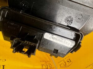 KRATKA GÓRNA NAWIEWU DESKI ROZDZIELCZEJ FORD FUSION LIFT USA