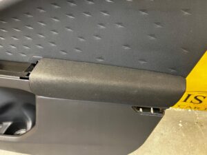 BOCZEK TAPICERKA DRZWI PRAWY PRZÓD FORD ESCAPE MK4