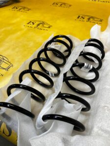 2 X SPRĘŻYNA ZAWIESZENIA TYŁ TYLNA BMW 5 G30 G31 NOWA OEM