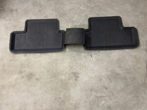 DYWANIKI WYCIERACZKI GUMOWE TYŁ ORYGINALNE RENAULT MEGANE IV HATCHBACK