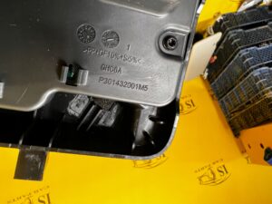 LAMPKA OŚWIETLENIE PODSUFITKI PRZÓD SZYBERDACH RANGE ROVER EVOQUE L538