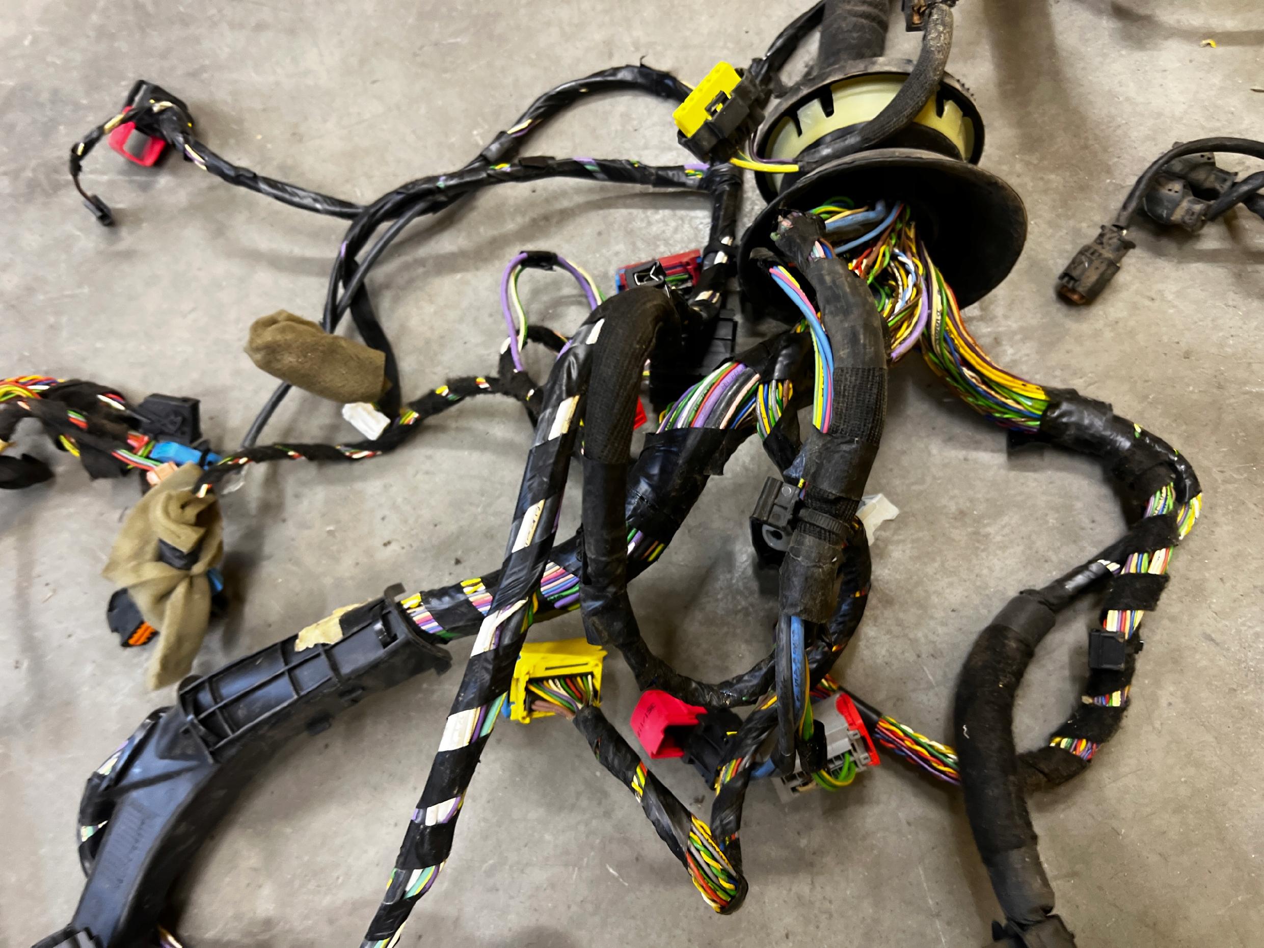 WIĄZKA INSTALACJA SILNIKA PEUGEOT 508 I 2.0 HDI